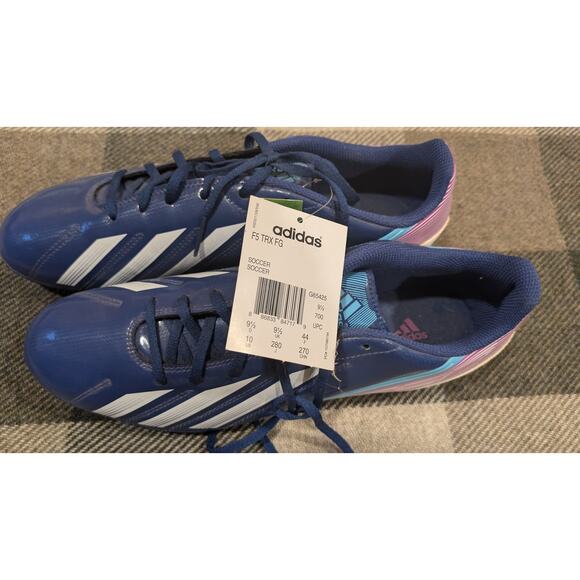 Adidas Soccer Cleats 9.5 - Picture 2 of 4